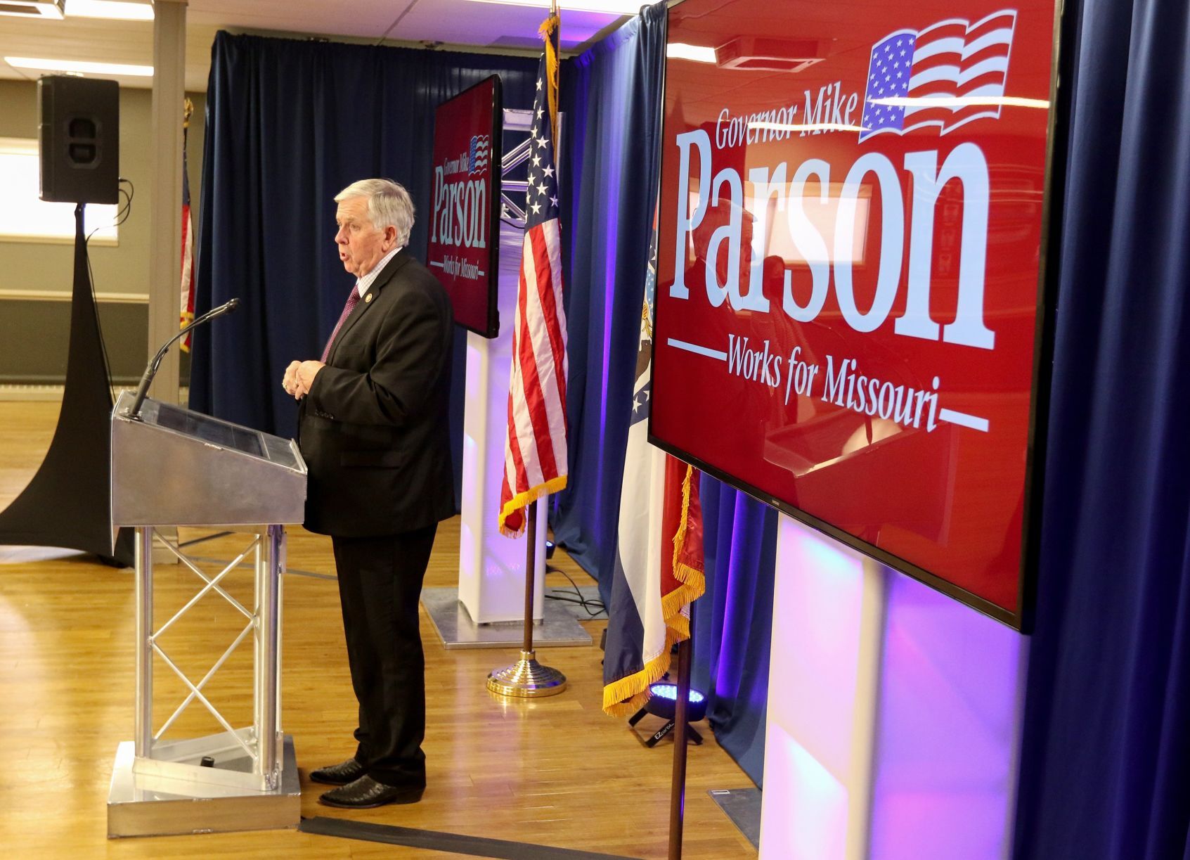 Parson speaks to law enforcement families
